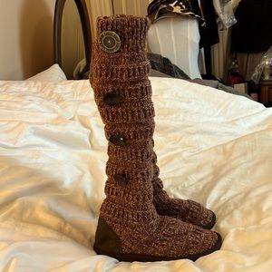 SALE! DEAL!! SOLD OUT MUK LUK TALL SWEATER BOOTS in Brown / Burgundy Knit